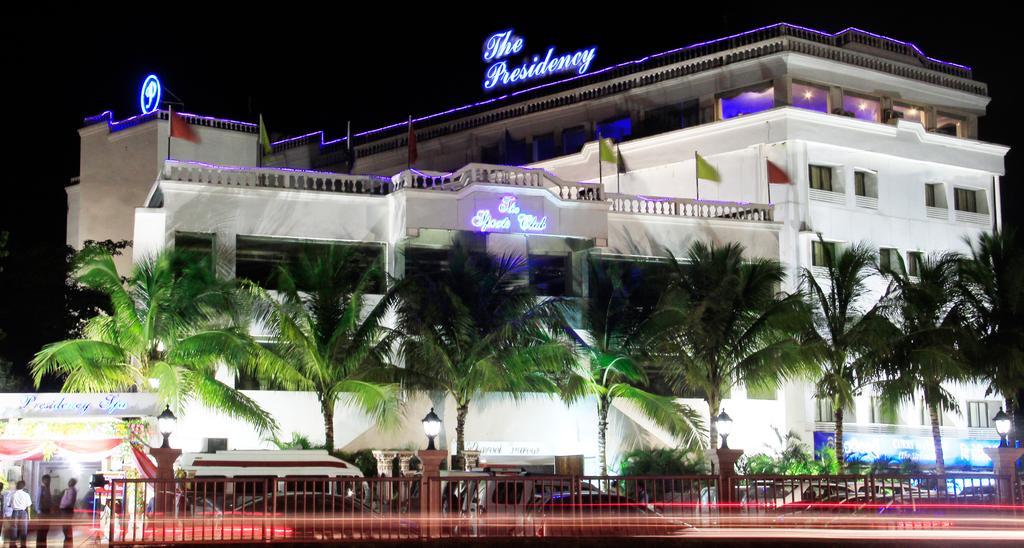 The Presidency Hotel Bhubaneswar Exterior foto